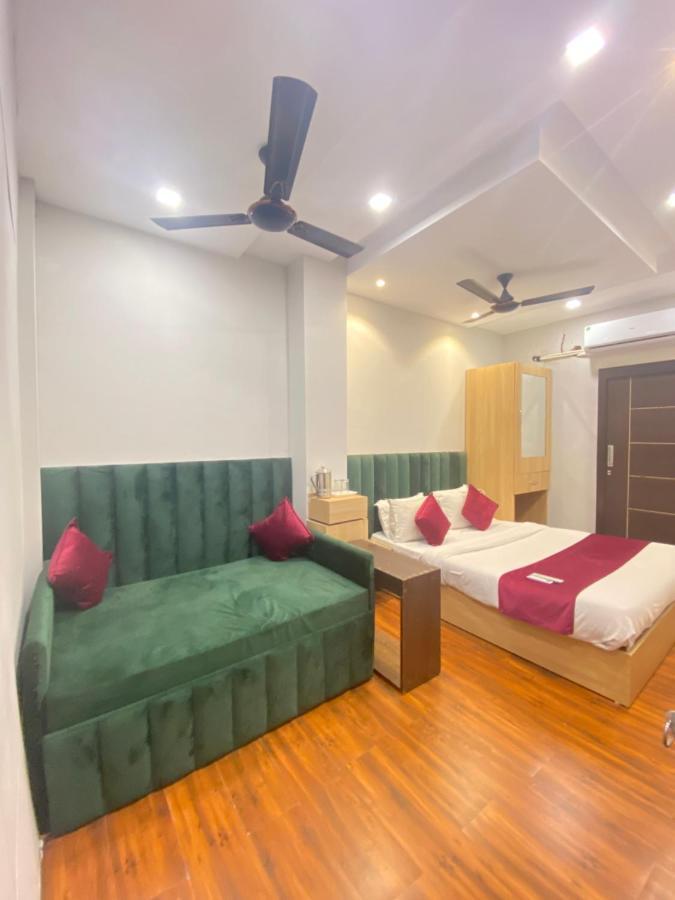 Hotel 56 - 200 Meter From Golden Temple Amritsar Exterior foto